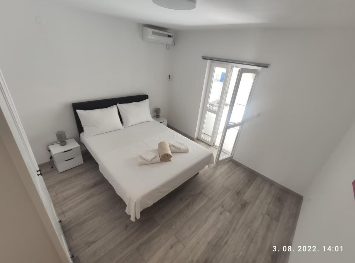 Aqua Apartments Omiš Exterior foto