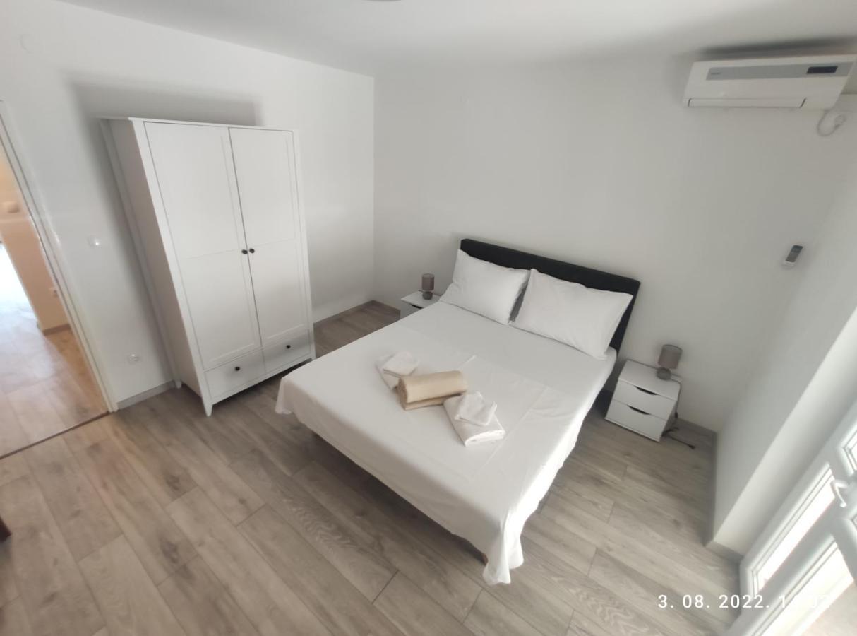 Aqua Apartments Omiš Exterior foto