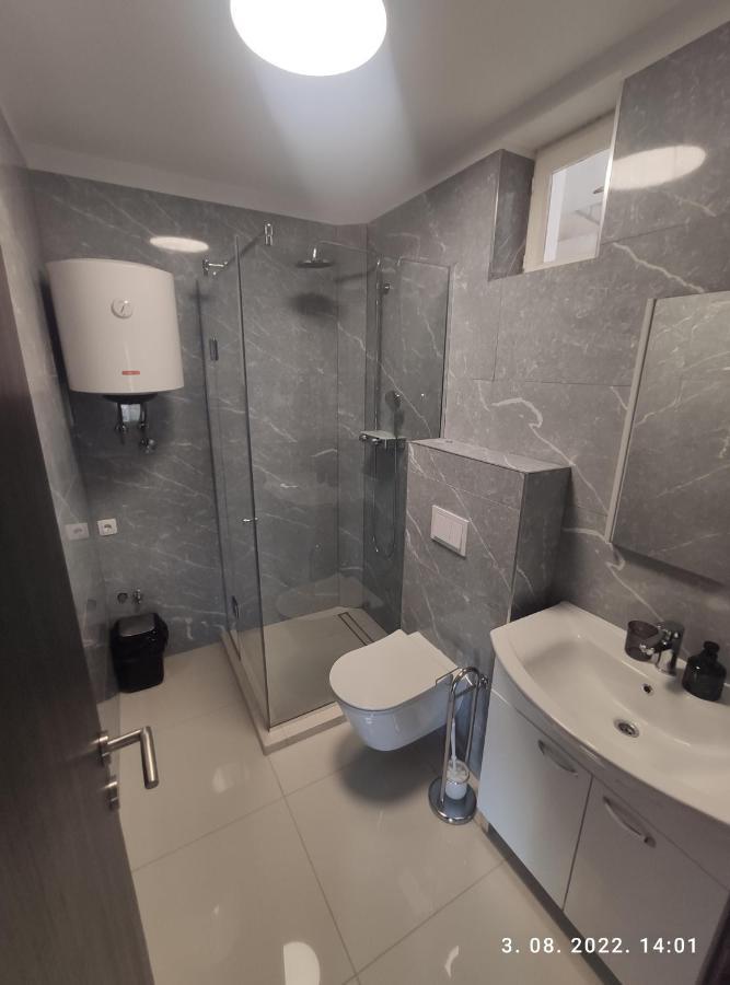 Aqua Apartments Omiš Exterior foto