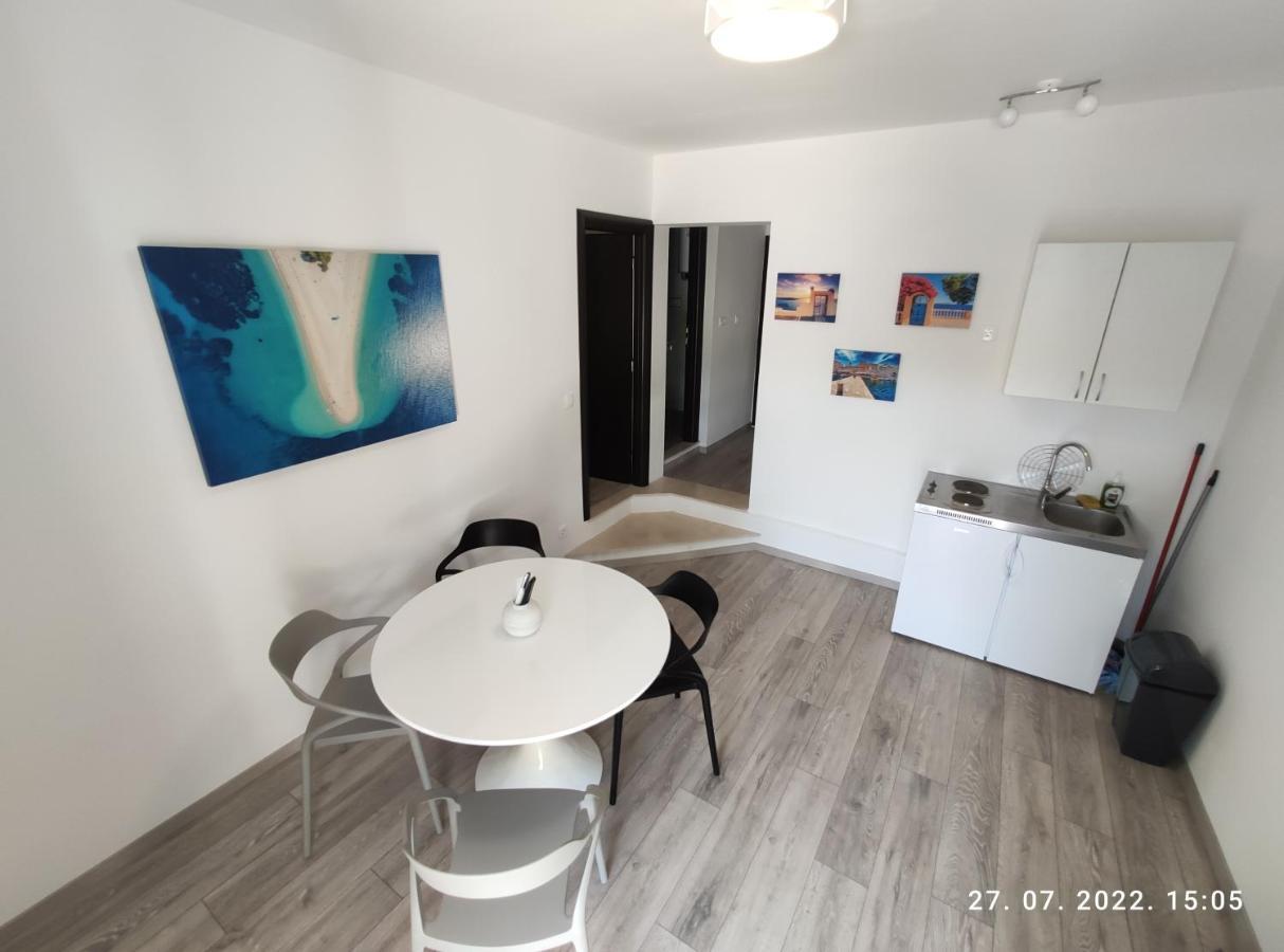 Aqua Apartments Omiš Exterior foto