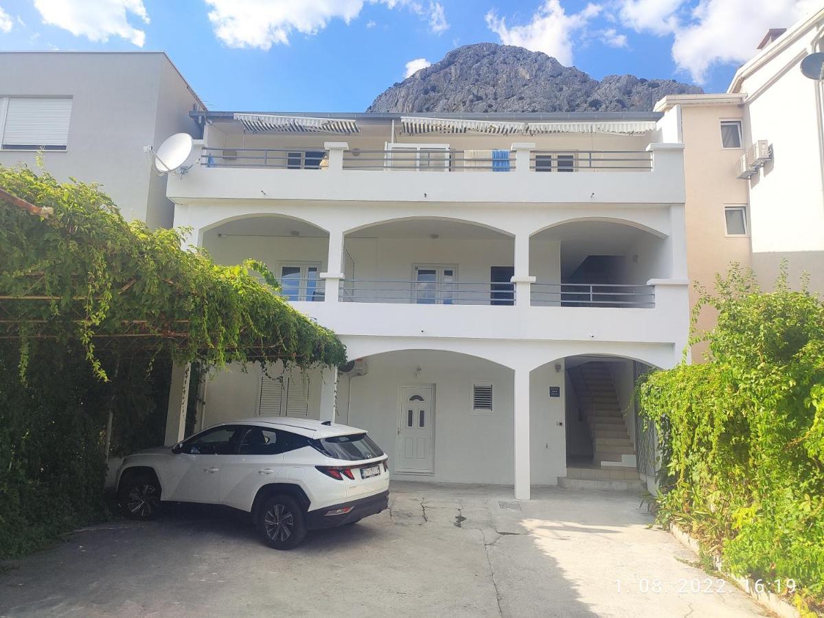 Aqua Apartments Omiš Exterior foto