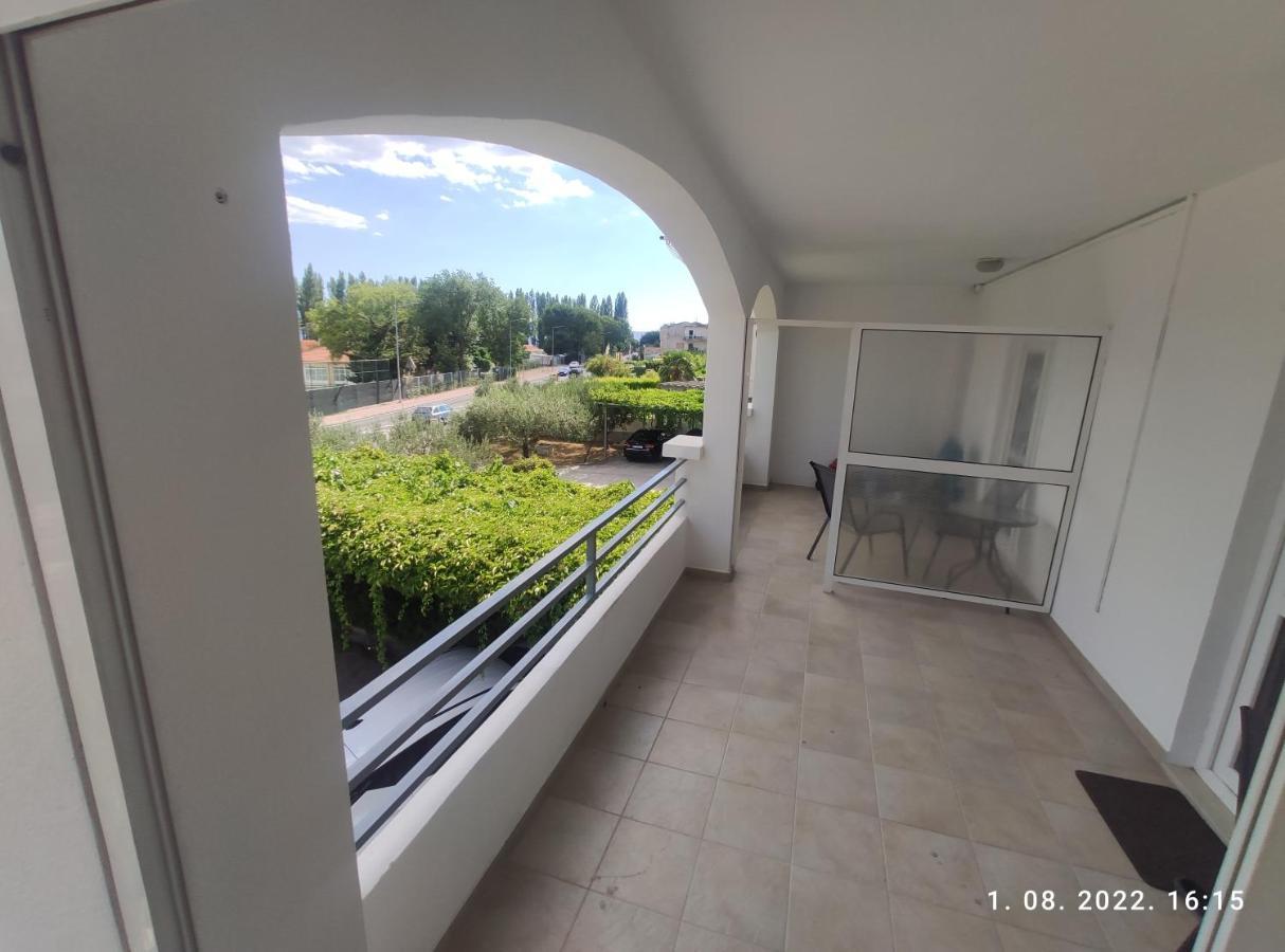 Aqua Apartments Omiš Exterior foto
