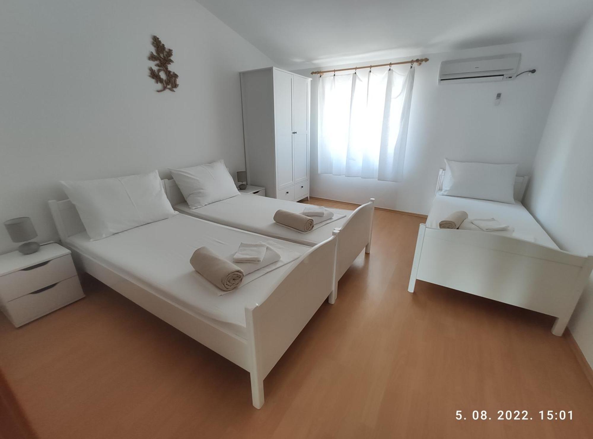 Aqua Apartments Omiš Zimmer foto